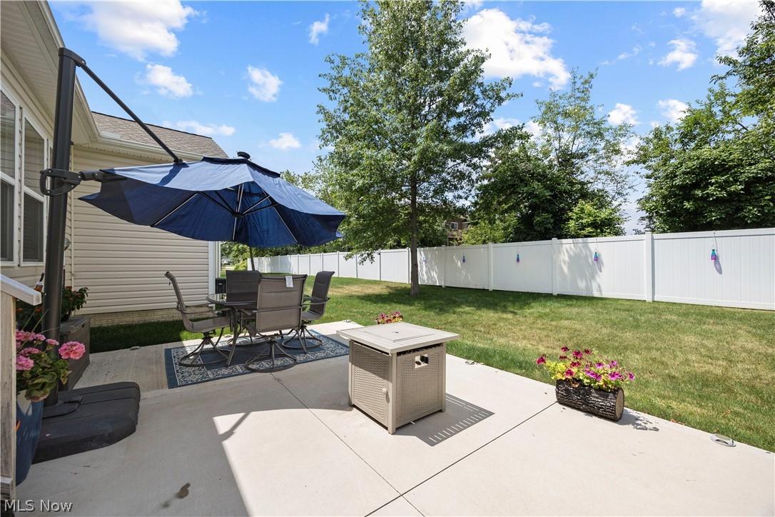 109 W Spring Drive Elyria OH 44035