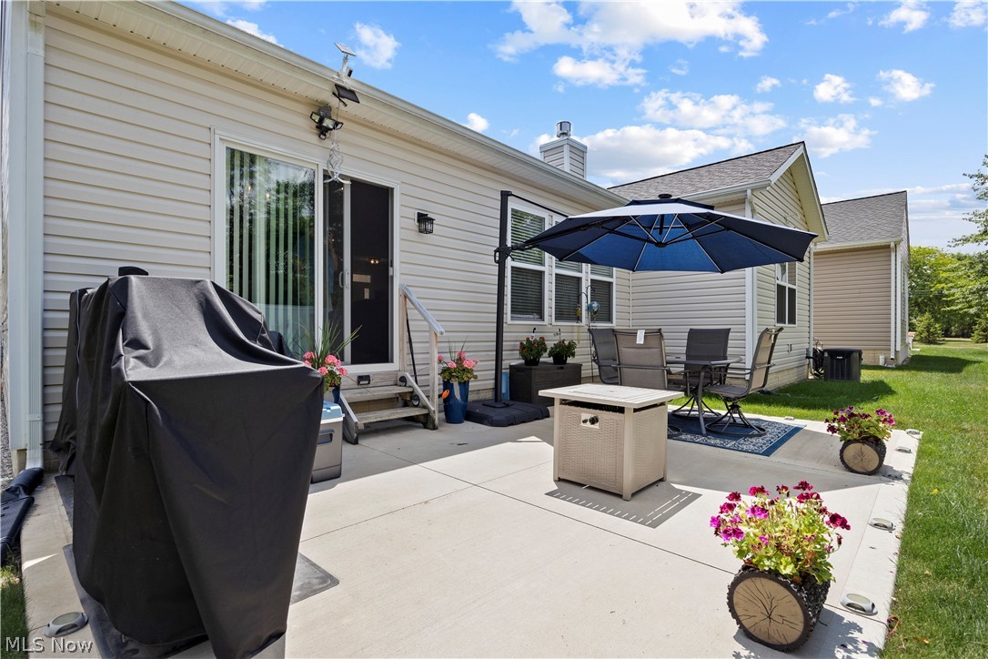 109 W Spring Drive Elyria OH 44035