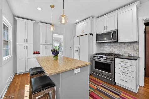 2623 Charney Road University Heights OH 44118