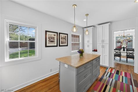 2623 Charney Road University Heights OH 44118