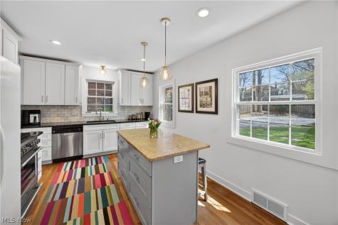 2623 Charney Road University Heights OH 44118
