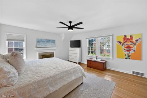 2623 Charney Road University Heights OH 44118