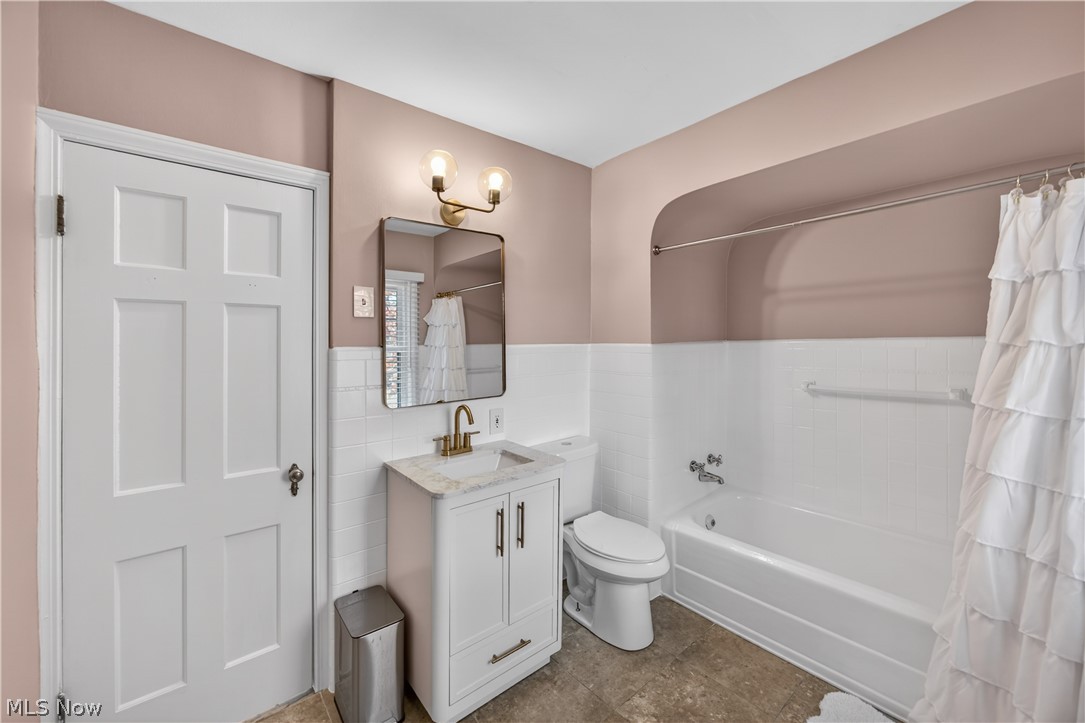 2623 Charney Road University Heights OH 44118