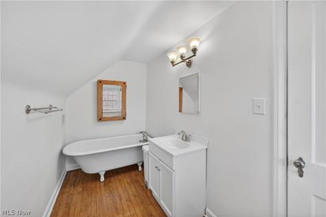2623 Charney Road University Heights OH 44118