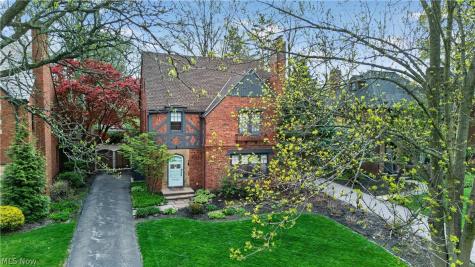 2623 Charney Road University Heights OH 44118