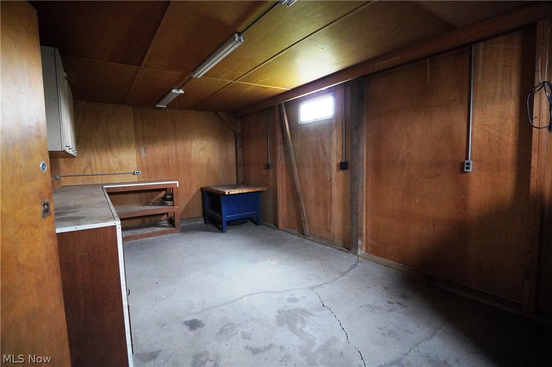 84 Powerhouse Road Dillonvale OH 43917