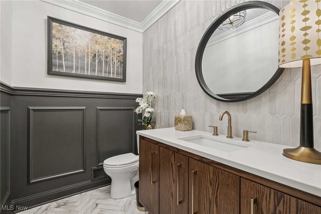 603 Davidson Drive Highland Heights OH 44143