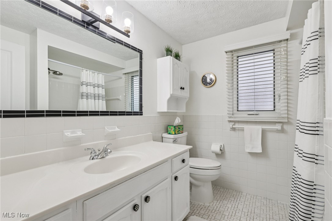 603 Davidson Drive Highland Heights OH 44143