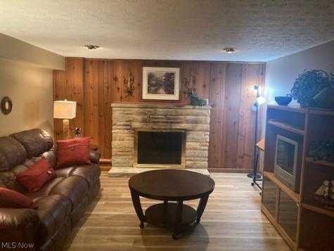 36889 Kinzel Road Avon OH 44011