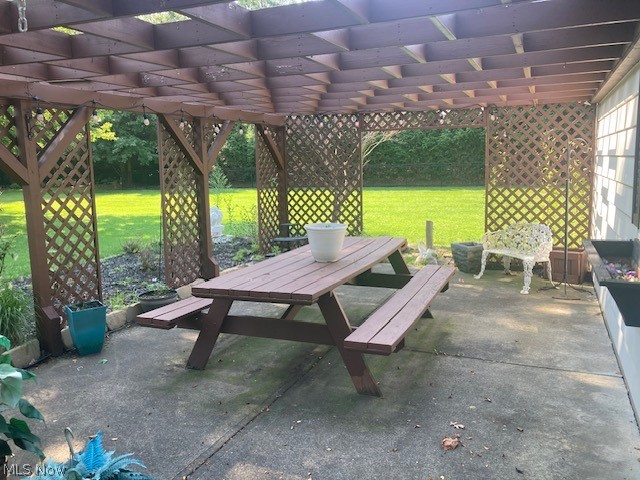 36889 Kinzel Road Avon OH 44011