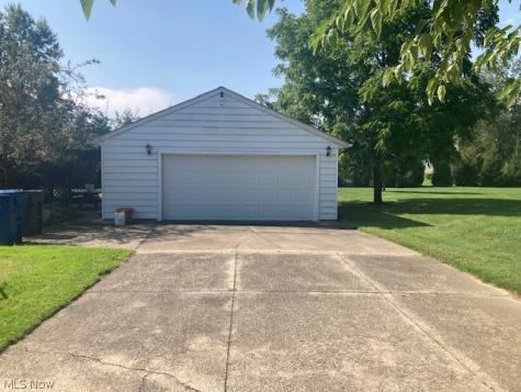 36889 Kinzel Road Avon OH 44011