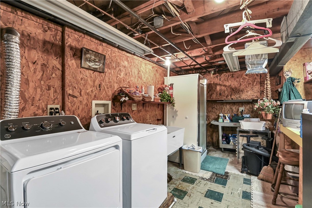 36889 Kinzel Road Avon OH 44011