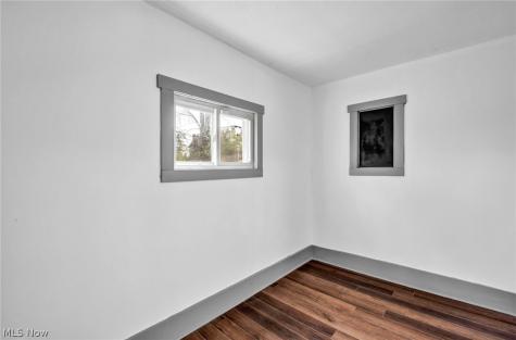 13500 Eaglesmere Avenue Cleveland OH 44110