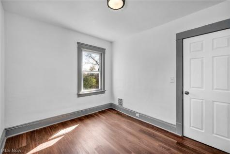 13500 Eaglesmere Avenue Cleveland OH 44110