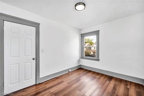 13500 Eaglesmere Avenue Cleveland OH 44110