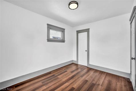13500 Eaglesmere Avenue Cleveland OH 44110