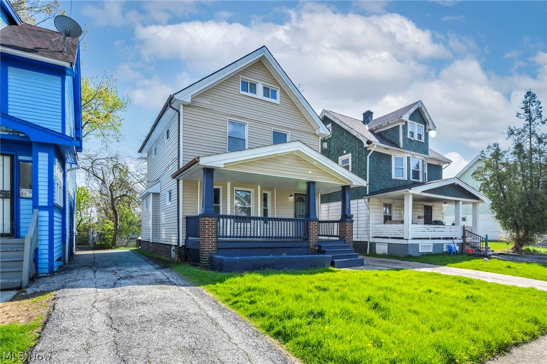 13500 Eaglesmere Avenue Cleveland OH 44110