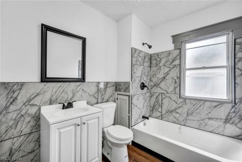 13500 Eaglesmere Avenue Cleveland OH 44110