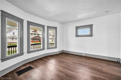 13500 Eaglesmere Avenue Cleveland OH 44110