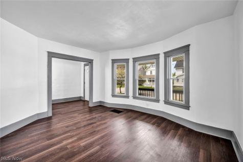 13500 Eaglesmere Avenue Cleveland OH 44110