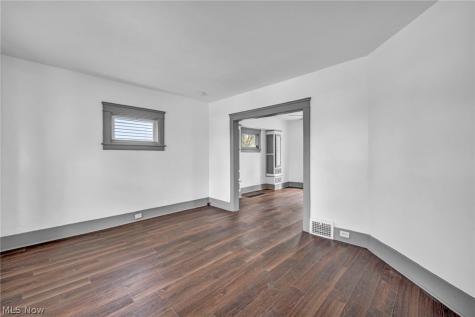 13500 Eaglesmere Avenue Cleveland OH 44110