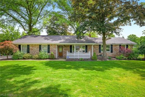 5715 Comanche Street NW North Canton OH 44720