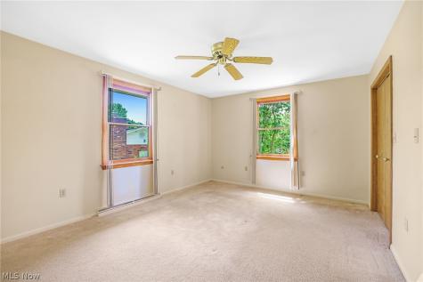 5715 Comanche Street NW North Canton OH 44720