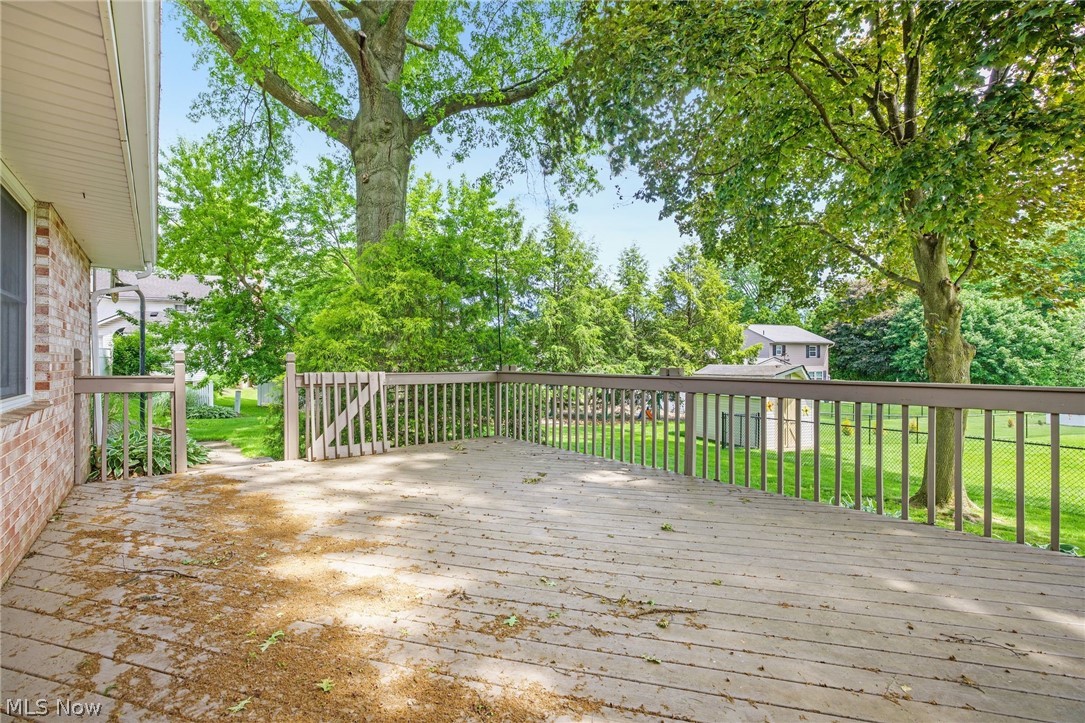 5715 Comanche Street NW North Canton OH 44720