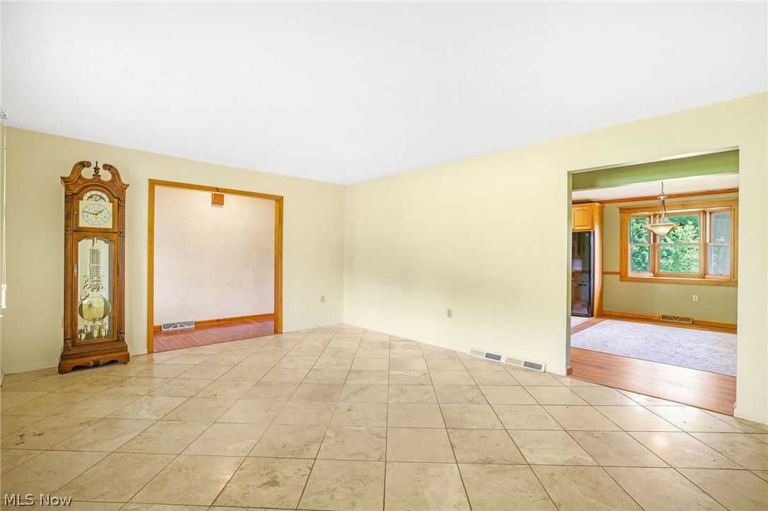 5715 Comanche Street NW North Canton OH 44720