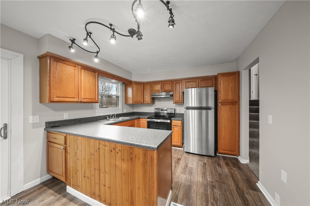 9870 Short Drive Windham OH 44288