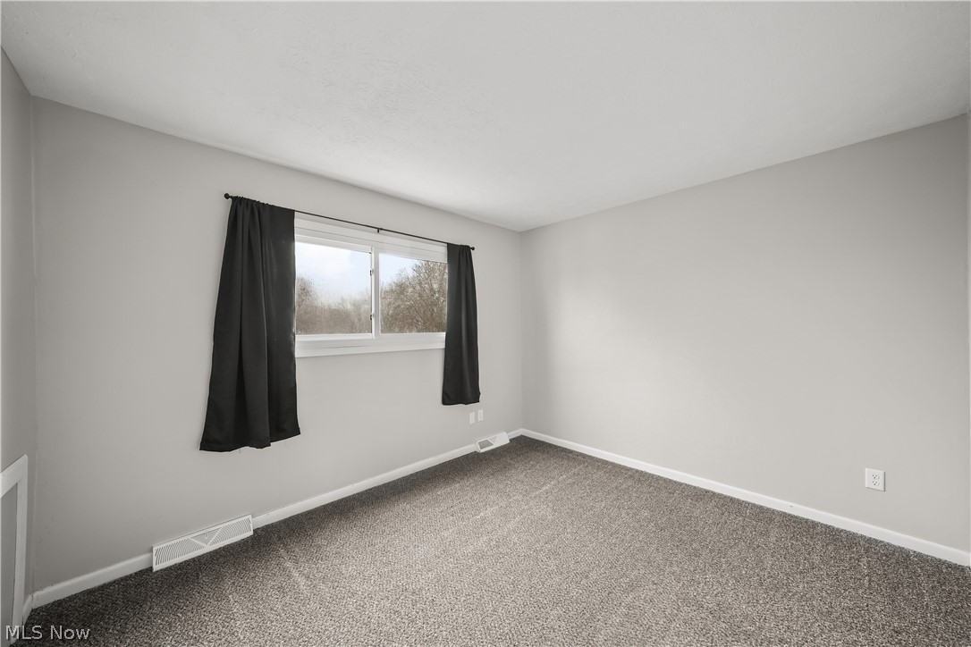 9870 Short Drive Windham OH 44288