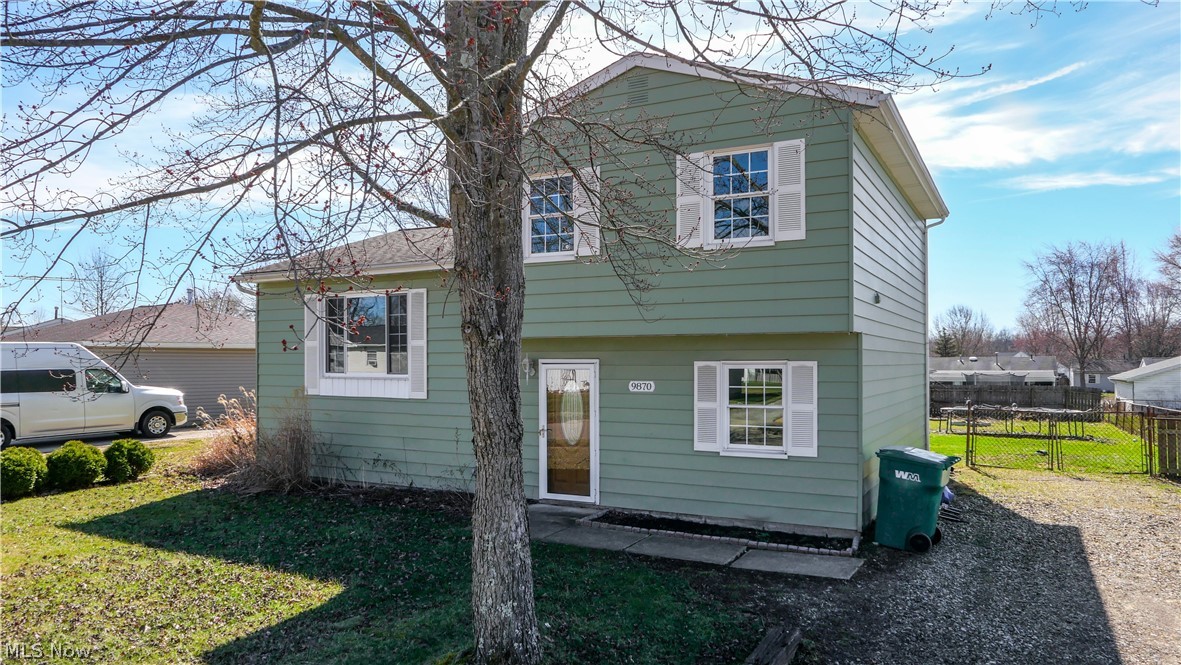 9870 Short Drive Windham OH 44288