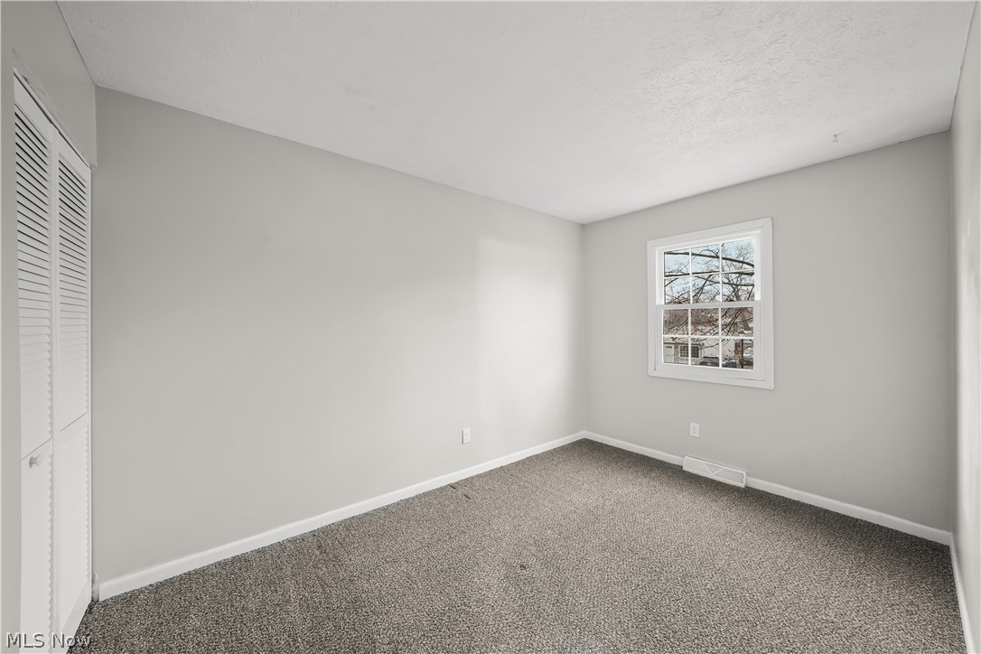 9870 Short Drive Windham OH 44288