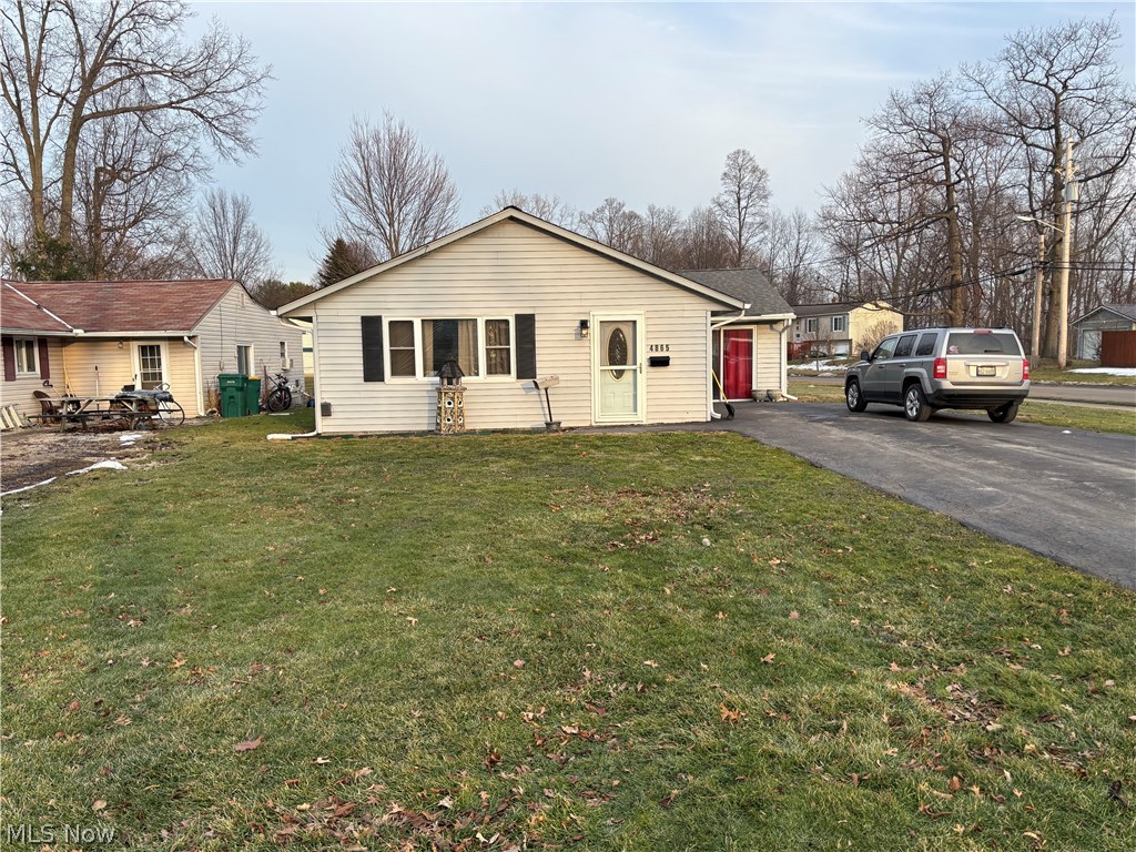 4865 Robinwood Drive Mentor OH 44060