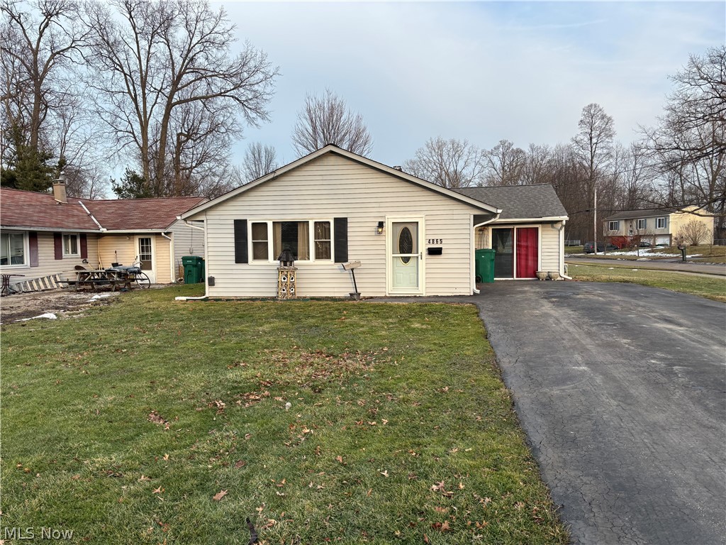 4865 Robinwood Drive Mentor OH 44060