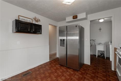 4865 Robinwood Drive Mentor OH 44060