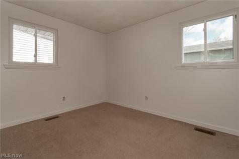 4865 Robinwood Drive Mentor OH 44060
