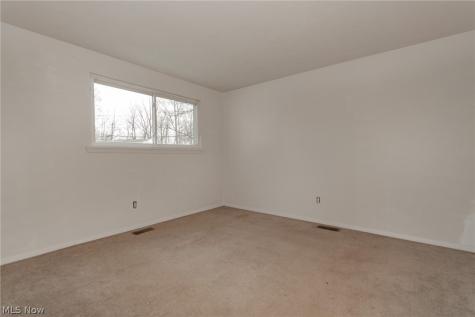 4865 Robinwood Drive Mentor OH 44060