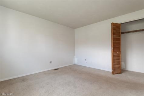 4865 Robinwood Drive Mentor OH 44060