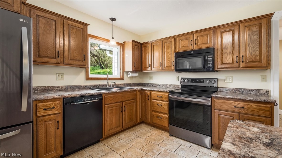 10155 Old River Road Blue Rock OH 43720