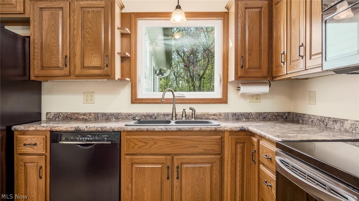 10155 Old River Road Blue Rock OH 43720