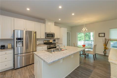 5211 Marrus Lane Richmond Heights OH 44143