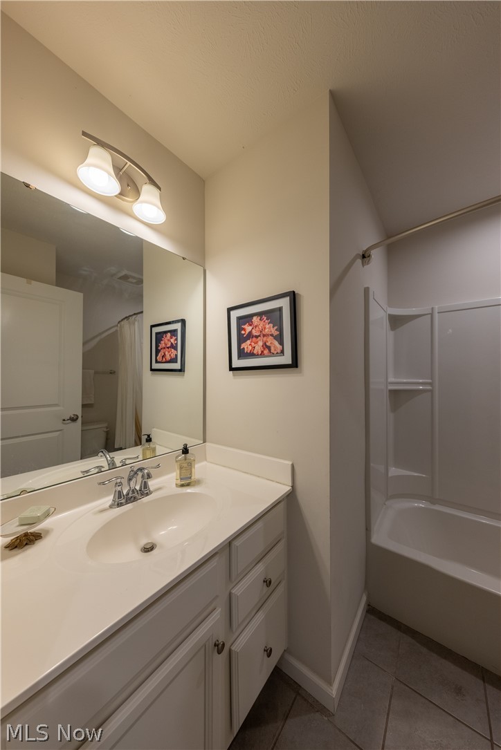 5211 Marrus Lane Richmond Heights OH 44143