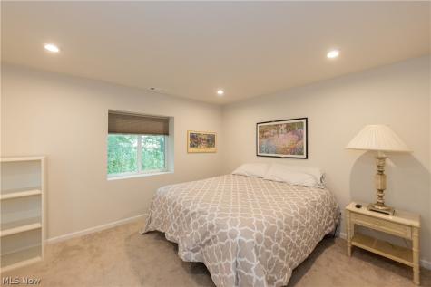 5211 Marrus Lane Richmond Heights OH 44143