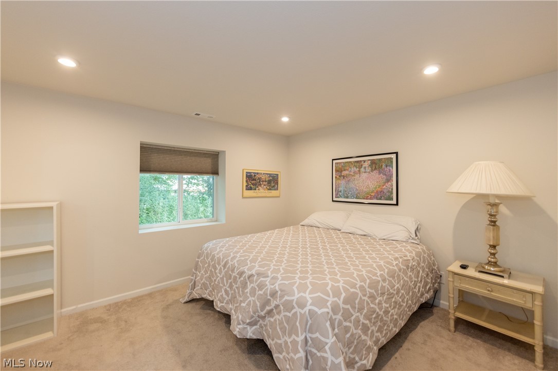5211 Marrus Lane Richmond Heights OH 44143