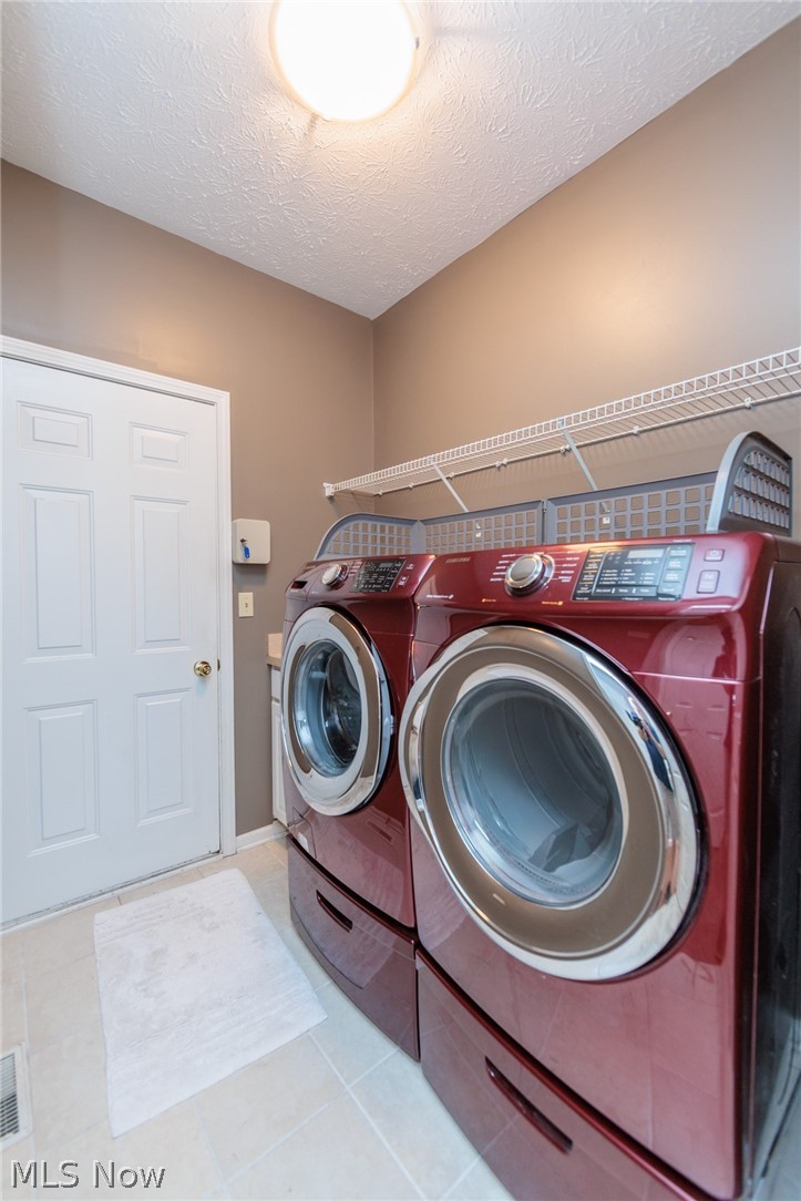 3933 Hedgewood Drive Medina OH 44256