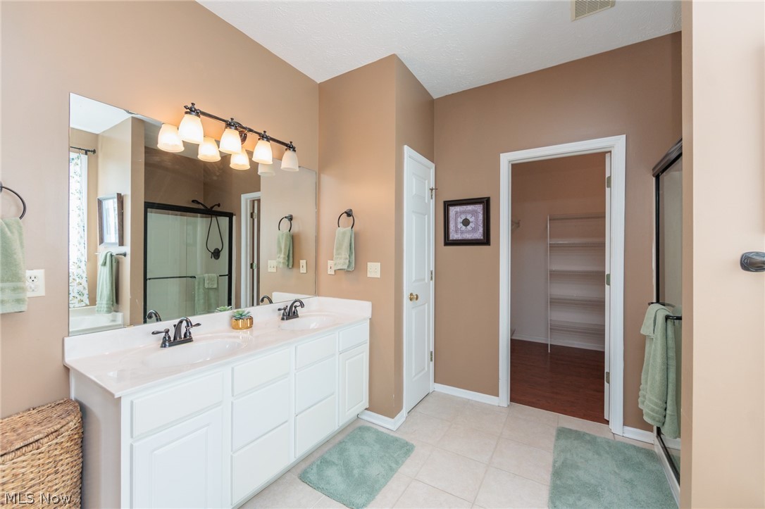 3933 Hedgewood Drive Medina OH 44256
