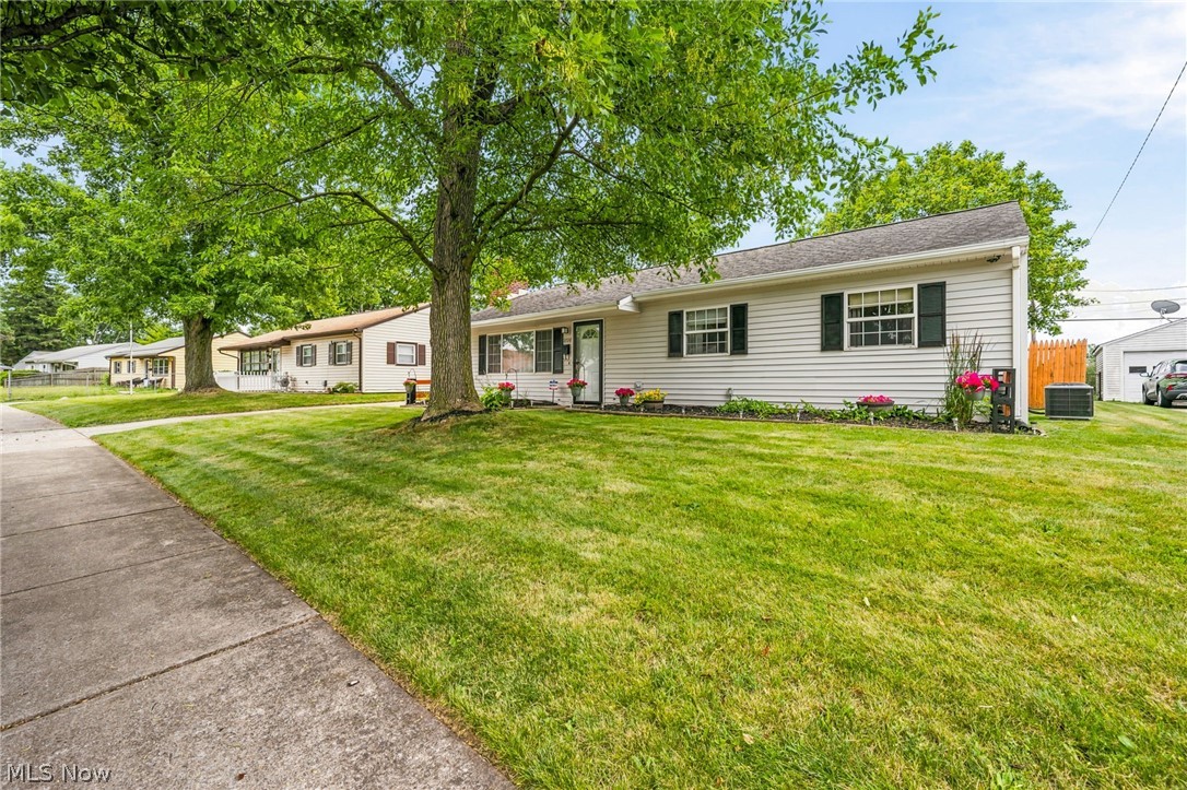 2728 19th Street NE Canton OH 44705