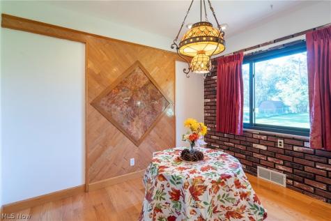 6446 Big Creek Parkway Parma Heights OH 44130