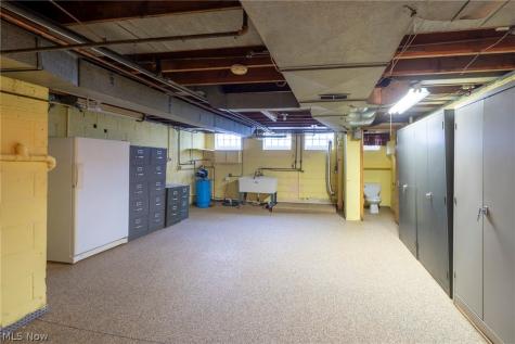 6446 Big Creek Parkway Parma Heights OH 44130